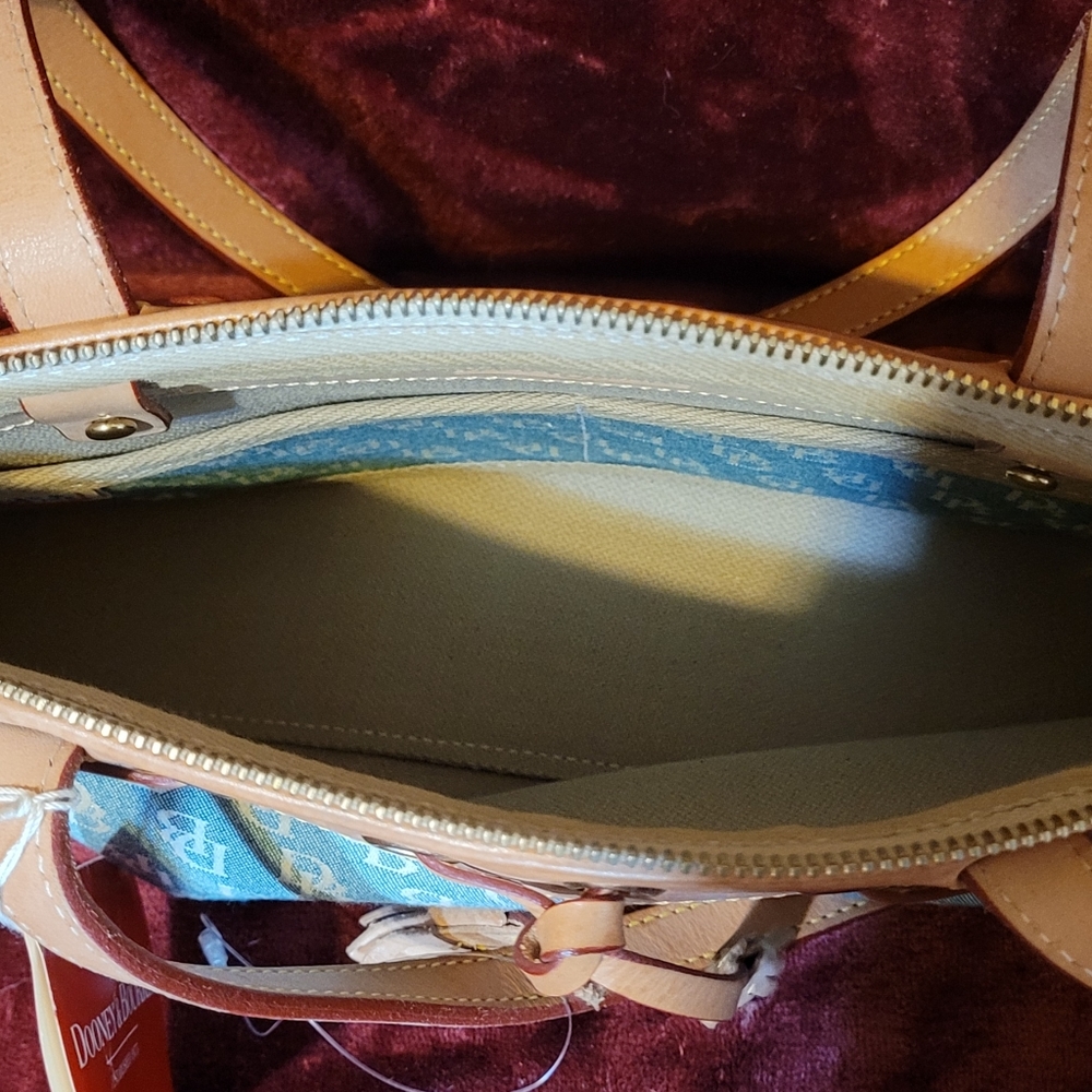 Purse - Picture 3 of 5